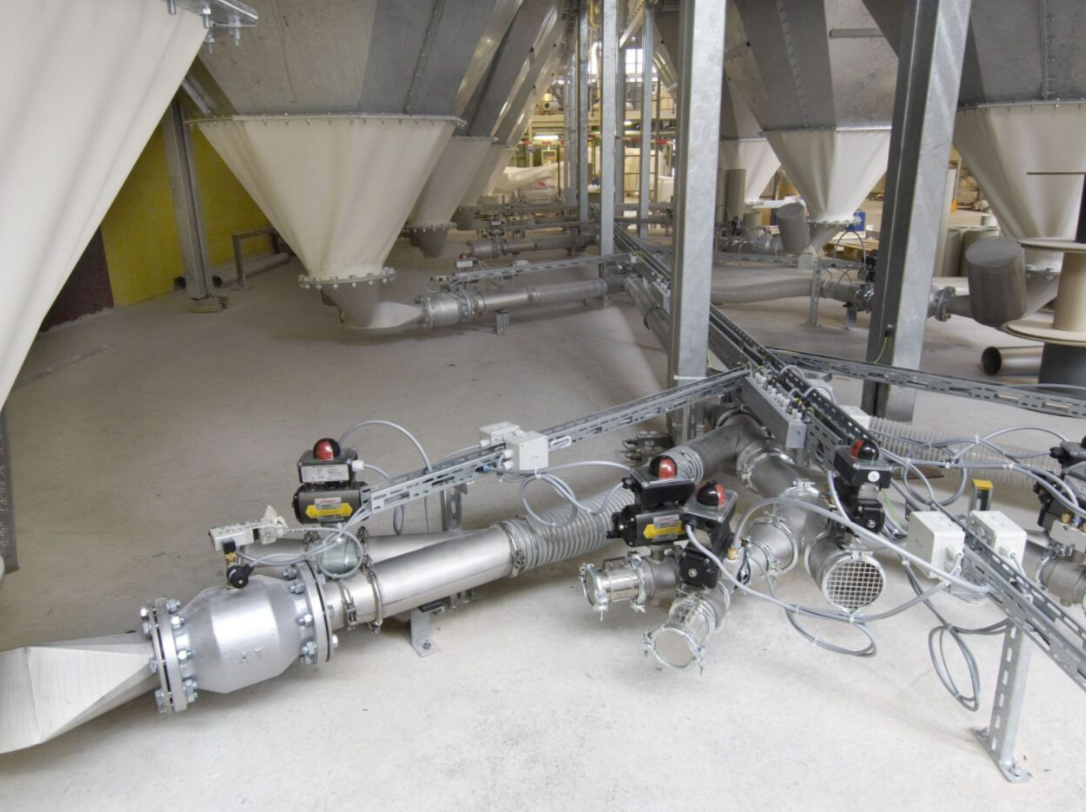 KMH pipe conveyor systems